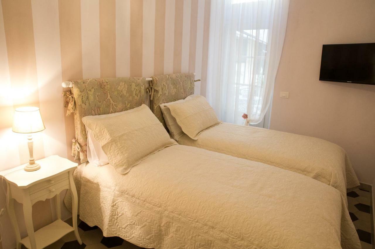 Luxury Apartment Residence La Fontana ルッカ エクステリア 写真